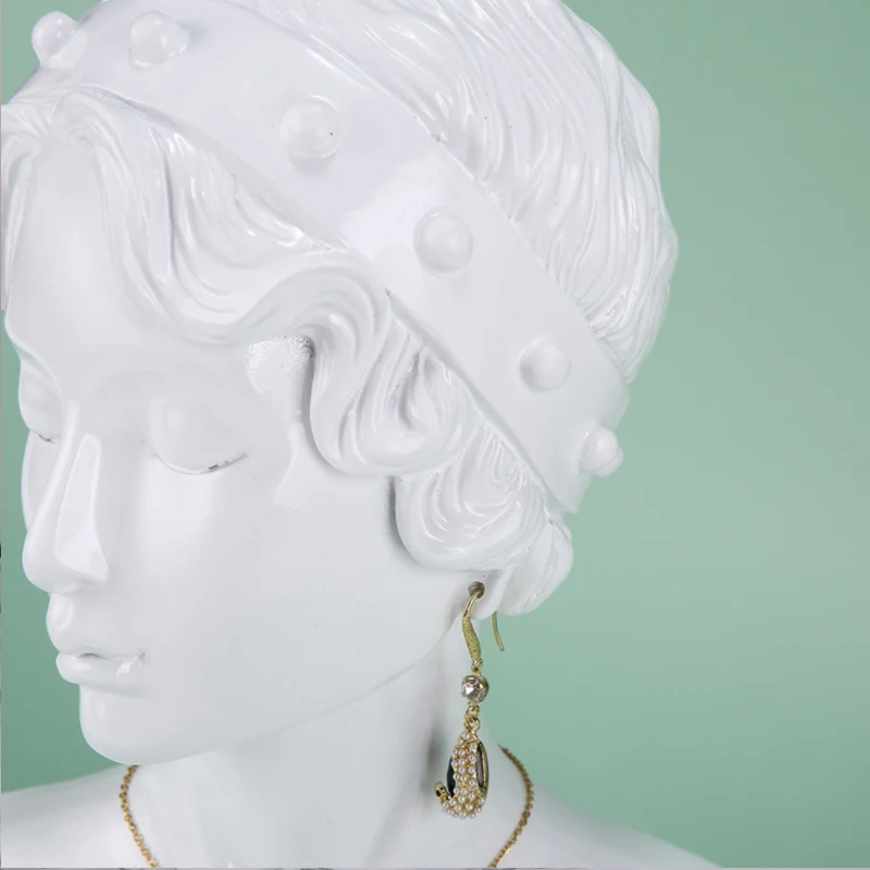 In Stock Gem Lightbox Spectacles Luxurious Beautiful Girl Resin Model Earrings Necklace Jewellery Stand Necklace Display Holder