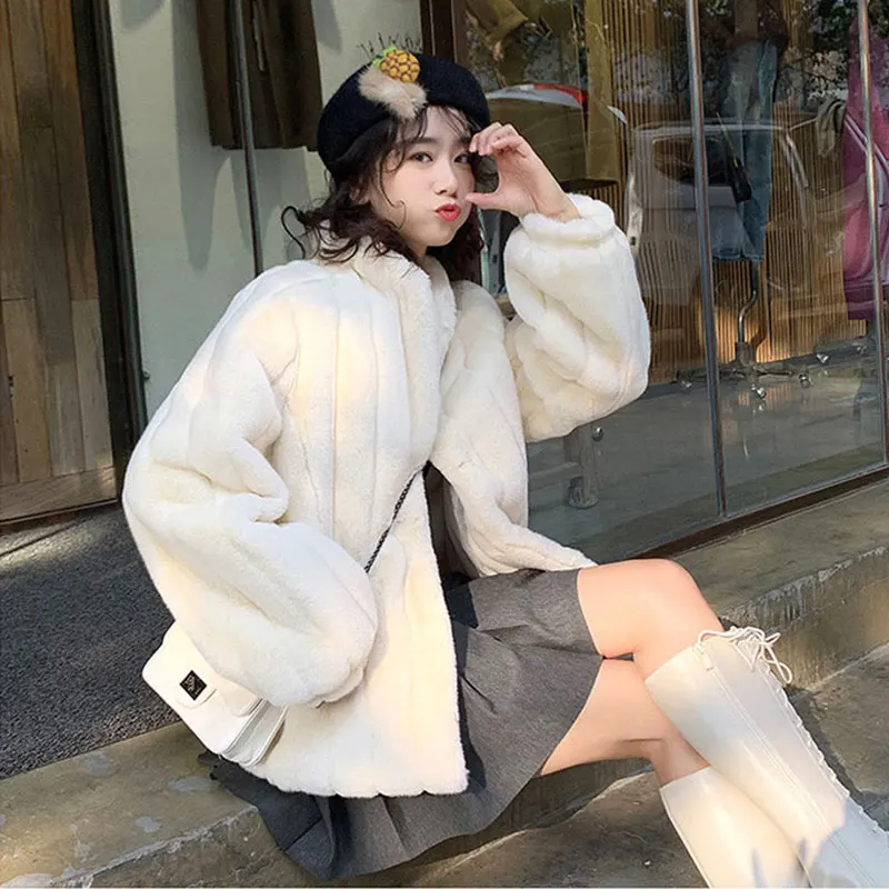 Women's Autumn Winter Jacket Faux Fur Coat Fashion Elegant Large Size Warm Lamb Coat 2021 Women Short Loose Plush Jacket