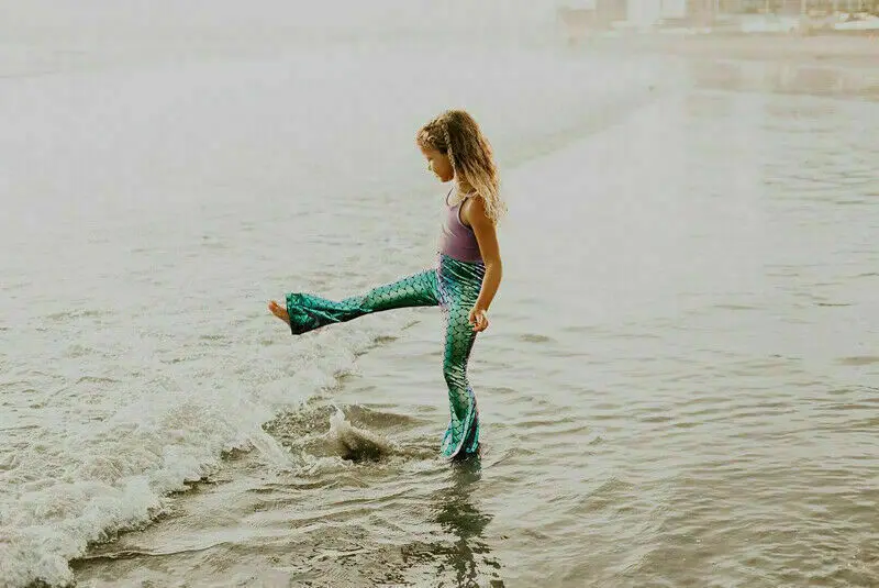 Блестящие леггинсы русалка для девочек вечерние штаны с металлическими рыбками |