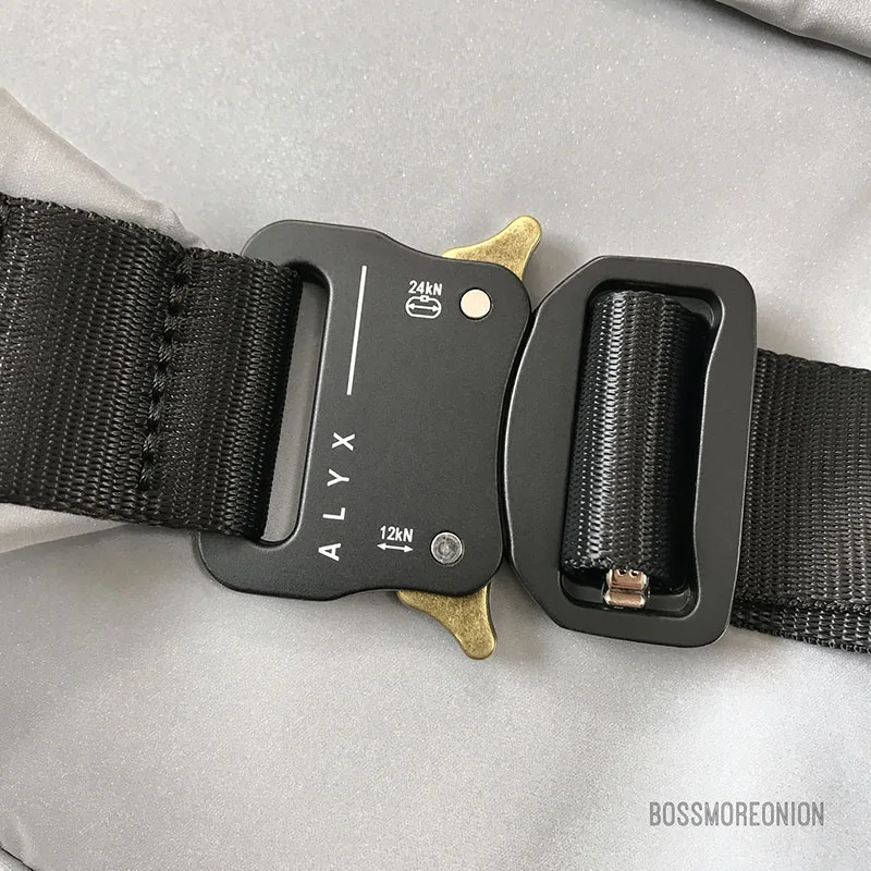 

Men ALYX Backpack Women Metal Buckle Functional Tactical ALYX Shoulder Bag High Quality Hip Hop Reflective ALYX Bags