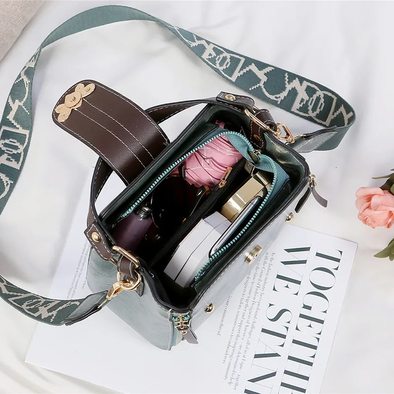 

Trend Bucket Bag for Women's Luxury PU Bee Shoulder Bag Casual Lady High-quality Designer Crossbody Bags Grace Leather Handbags