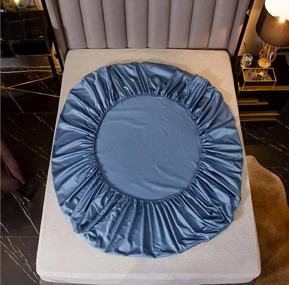 Голубое покрывало для матраса с резиновой лентой однотонное кровати мягкое