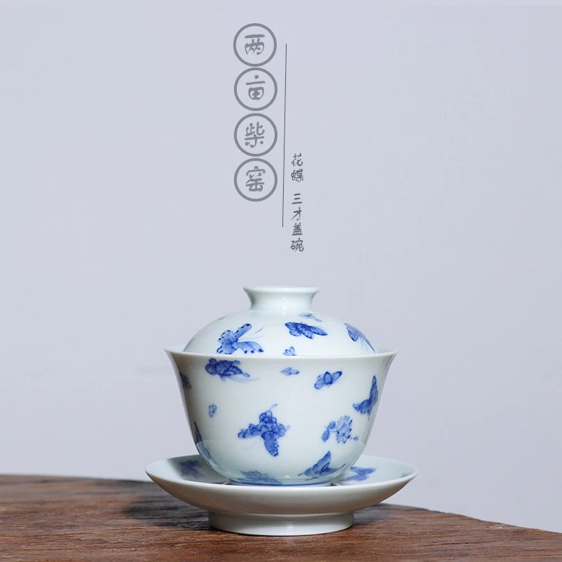 

|Two mu maintain jingdezhen manual hand draw three butterflies to tureen tea bowl under the blue and white glaze
