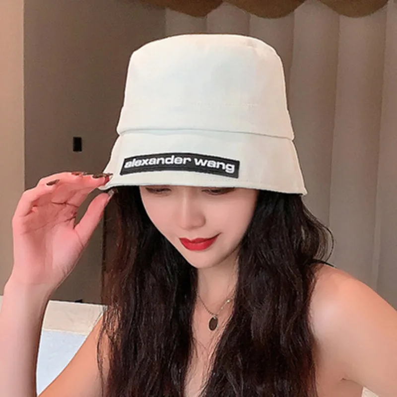 

High Quality Luxury Ladies Solid Color Letters Outdoor Sunshade Sunscreen Fisherman Hat Korean Fashion Trend Ladies Hat A0255