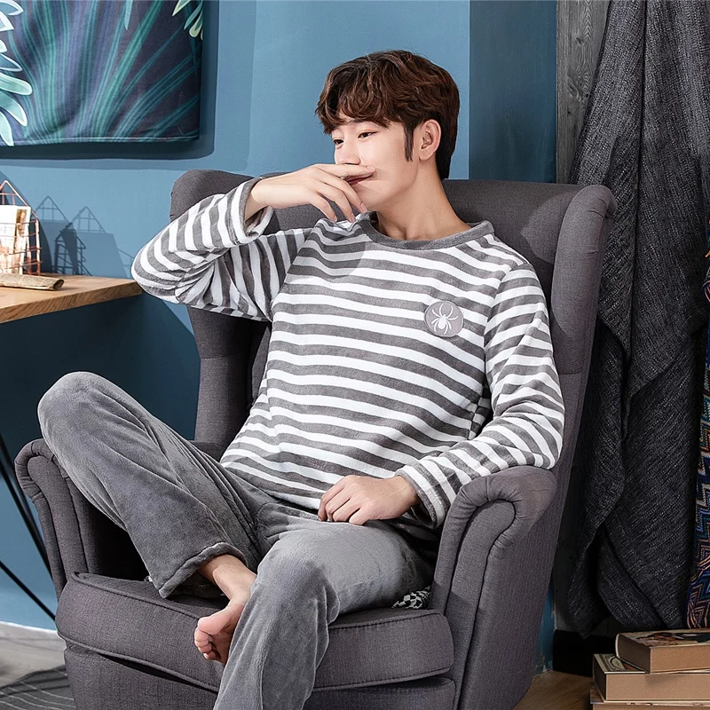 

Men's Long Sleeve Striped long sleeve pajamas, thick and warm winter pajamas, coral velvet Nightgown, family clothing, 2020