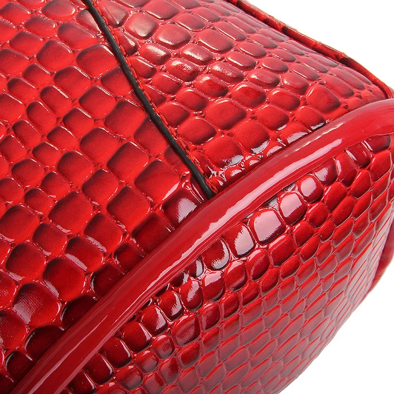 

Bag women's 2021 new crocodile fashion women's bag Europe and the United States large-capacity fashion slung mother bag