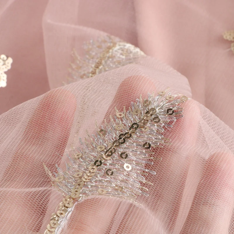 Носить красивые вышитые юбки женские короткие и ленты гибкие верхние колготки