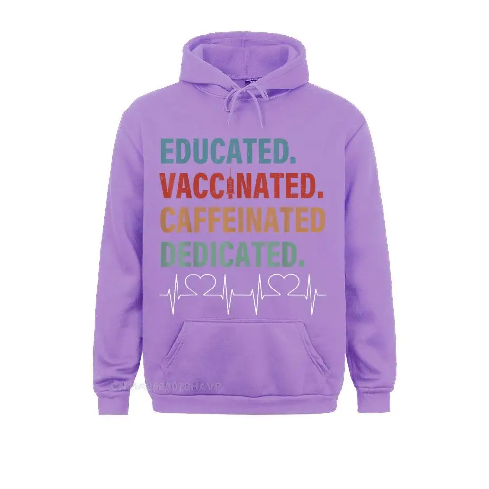 Образованная привитая кофеиновая специальная забавная медсестра детской