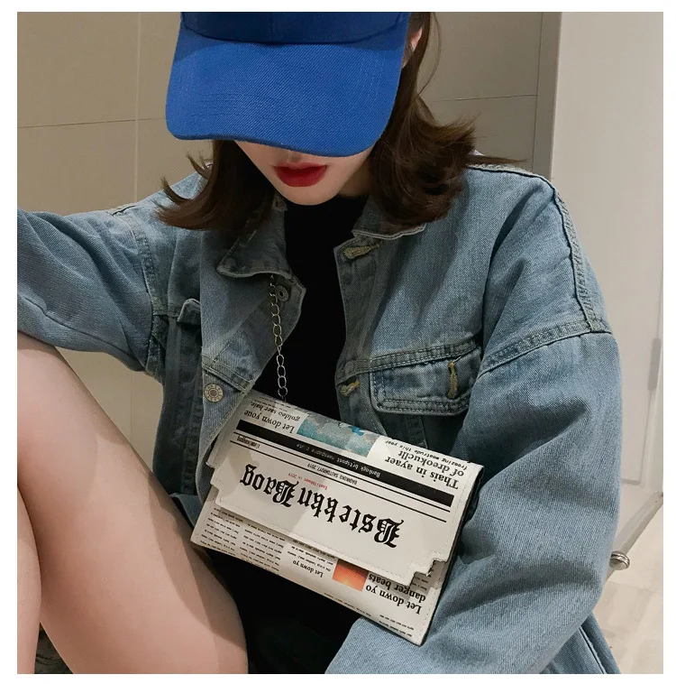 

Trend Envelope Bag Women 2020 New Personality Inkjet Newspaper Clutch Bag Wild Shoulder Messenger Bag Chain Evening Bag