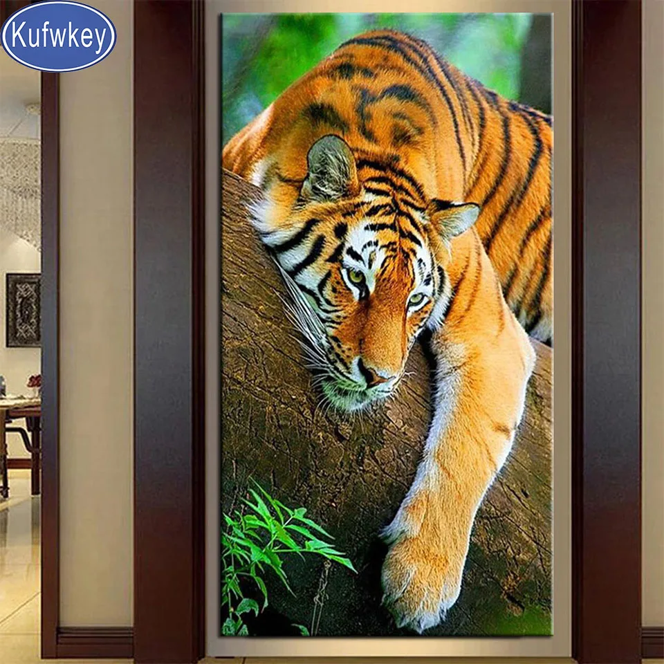 

Tiger in the tree 5d diy full square round drill large diamond painting mosaic embroidery sale home decoration Animal King
