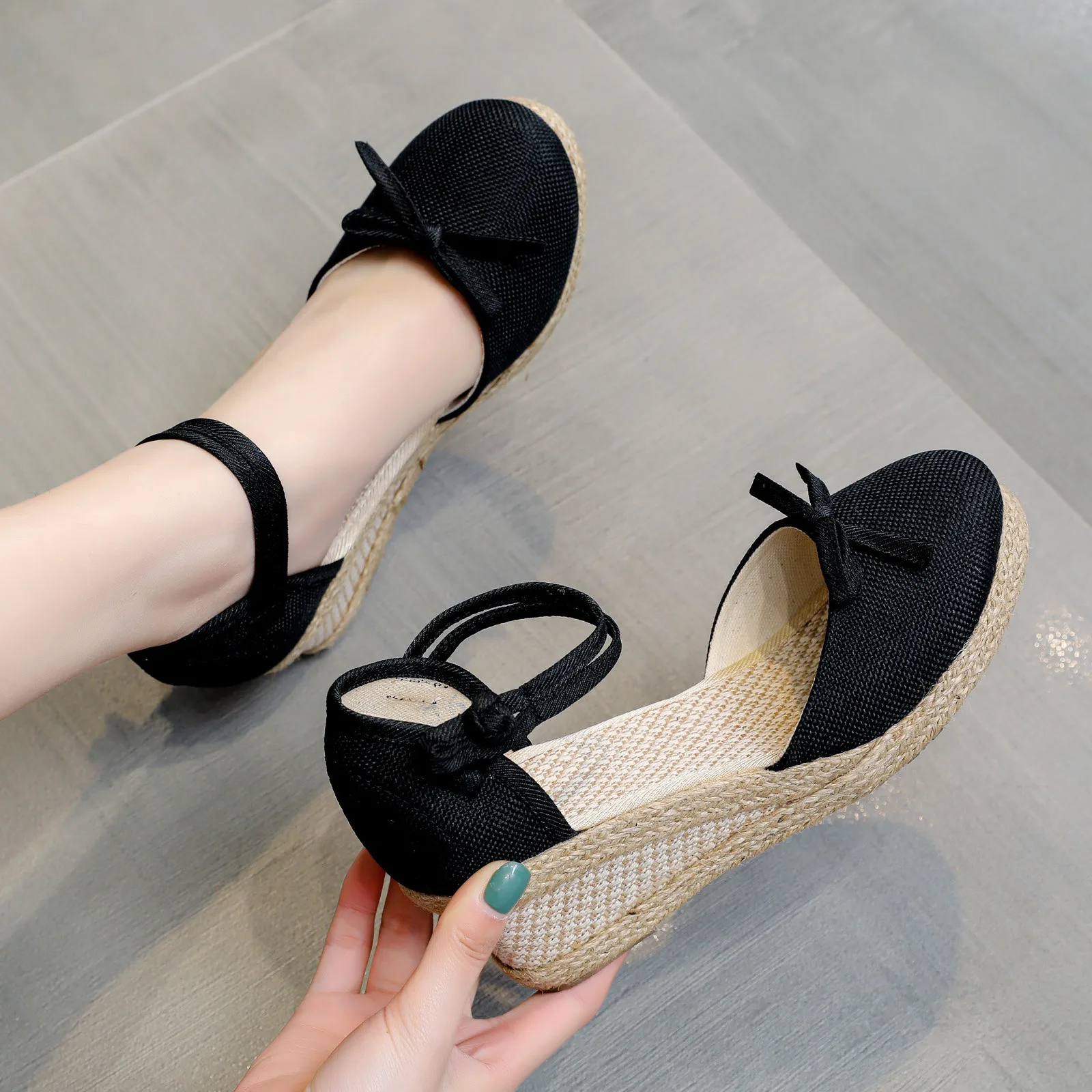 

Sandals Summer Women's Slippers Slope Heels Comfortable Pointed Toe Strap Casual Sandals Fashion Girl Slippers sandales femmes