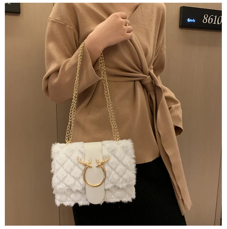 

Female New Fashion Chain Female Bag Lamb Plush Shoulder Bag Western Style Messenger Bag Shoulder Bag Small Bag 2021