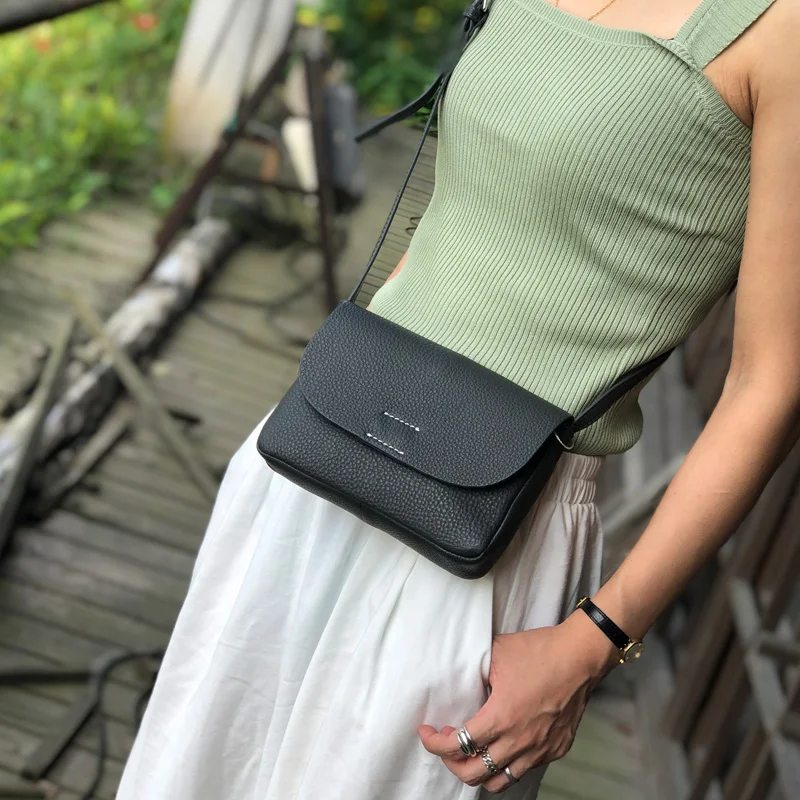 Корейская версия простая кожаная женская сумка однотонная через плечо |
