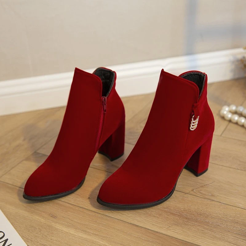 

Зима 2021 Новинка толстый каблук боковая молния на высоком каблуке и бархатные однотонные универсальные удобные короткие сапоги ботинки тел...