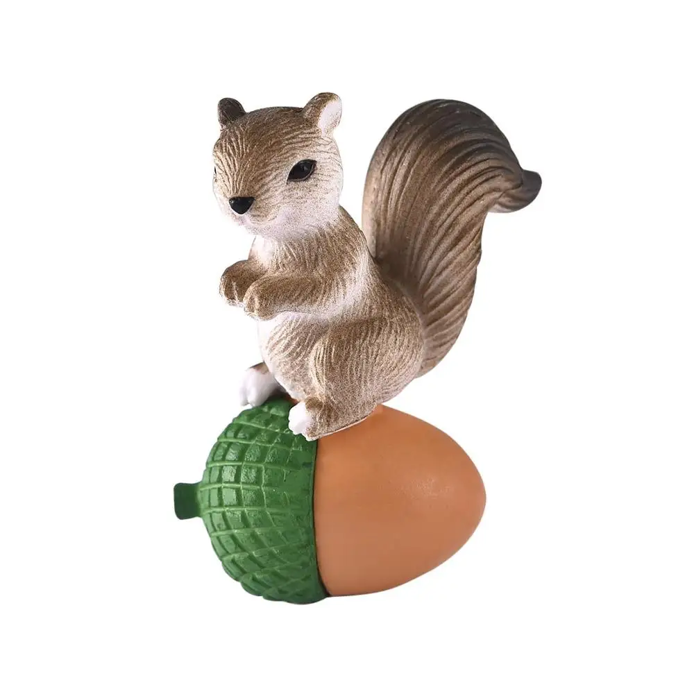 

4pcs/Set Lovely Squirrel Family Model Cartoon Animal Figurine Dollhouse Cake Home Decor Miniature Fairy Garden Decoration