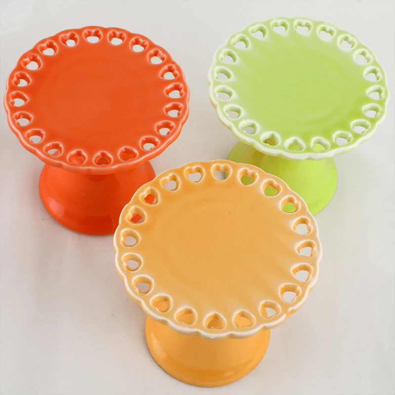 Цветная маленькая керамическая подставка для торта свадебного мини-подставка