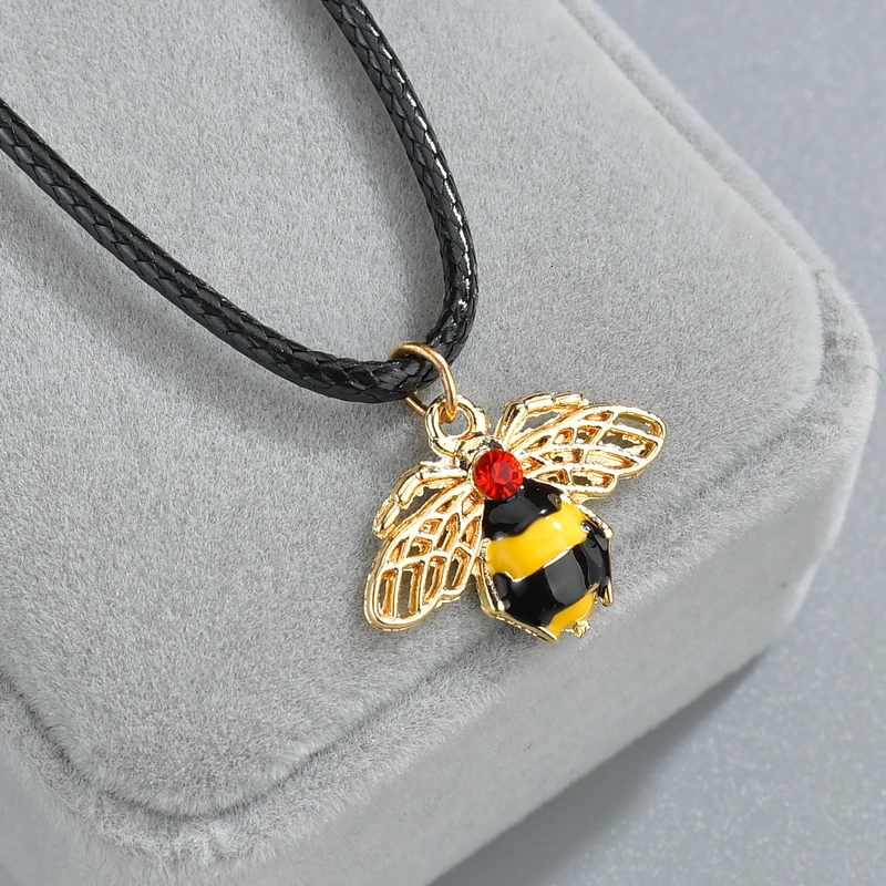 Чёрная веревка ожерелье для женщин Ctue клубника паук пчела подвеска красочная