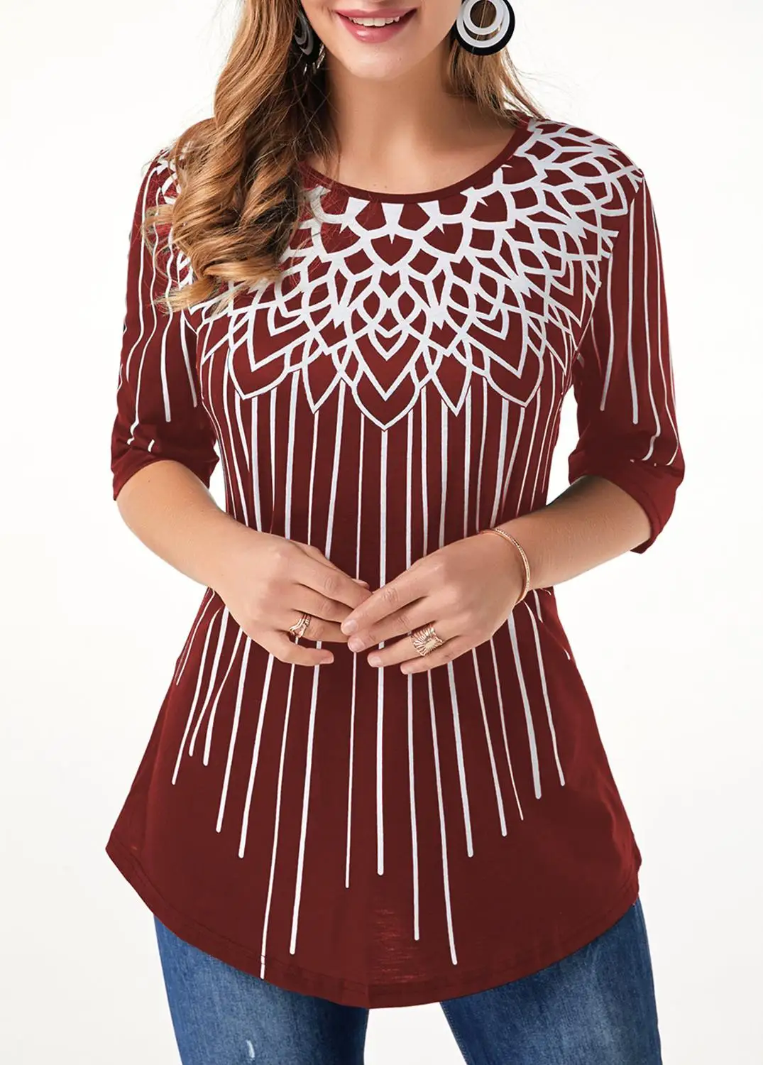 Блузка женская летняя однобортная с цветочным принтом и V-образным вырезом |