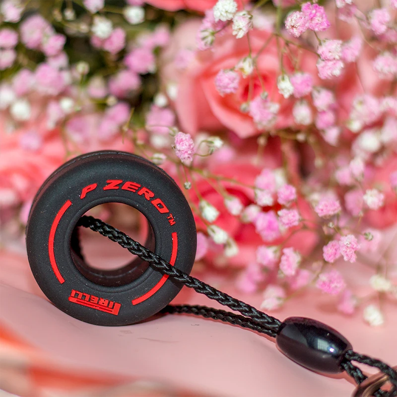 

Fashionable Six-Color Optional Simulation Cartoon Small Tire Keychain Male And Female Car Keychain Pendant Gift For Car Lovers