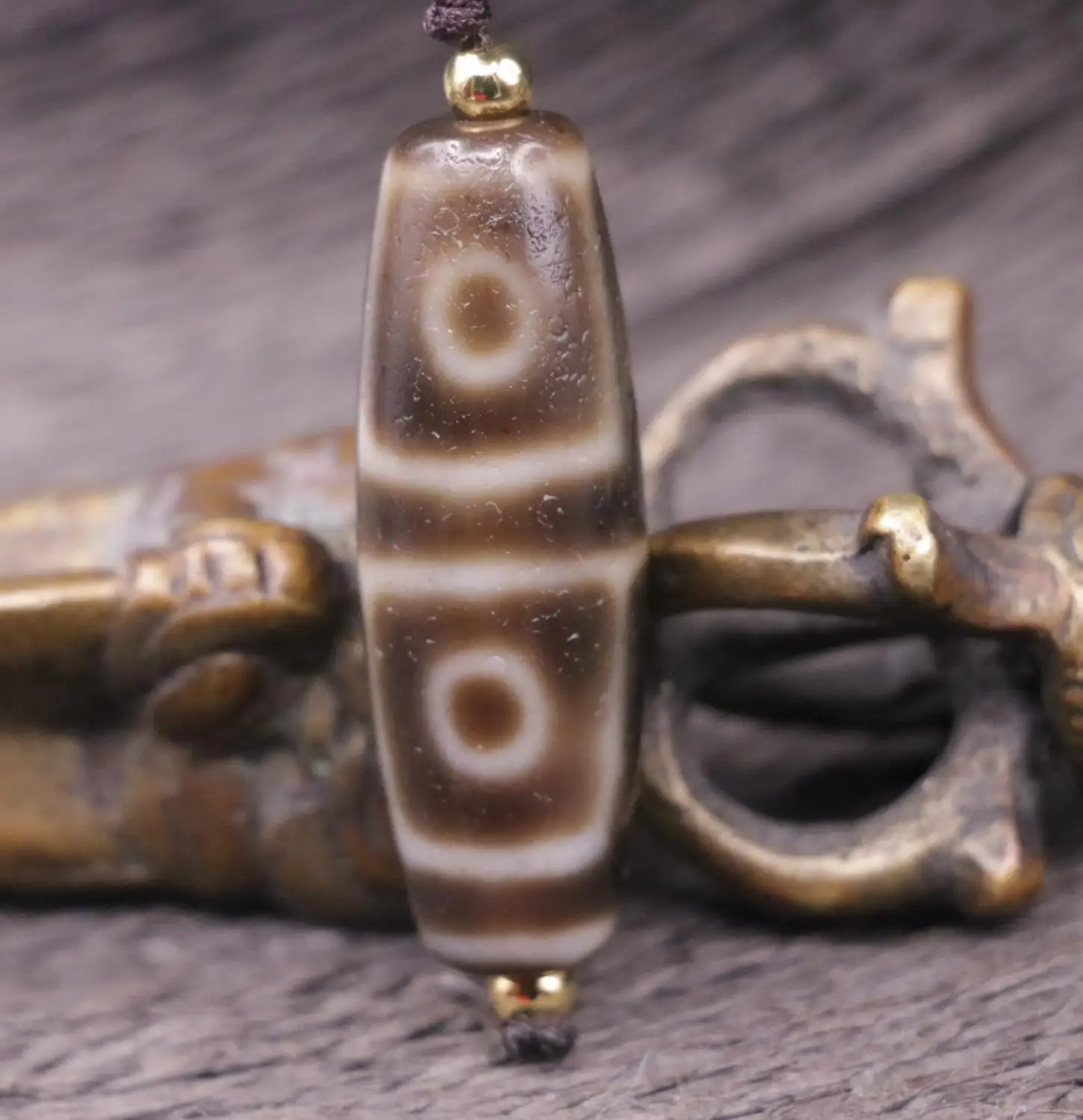 Энергия уникальная магическая сила Тибетский старый Топ маслянистый агат 3 глаза