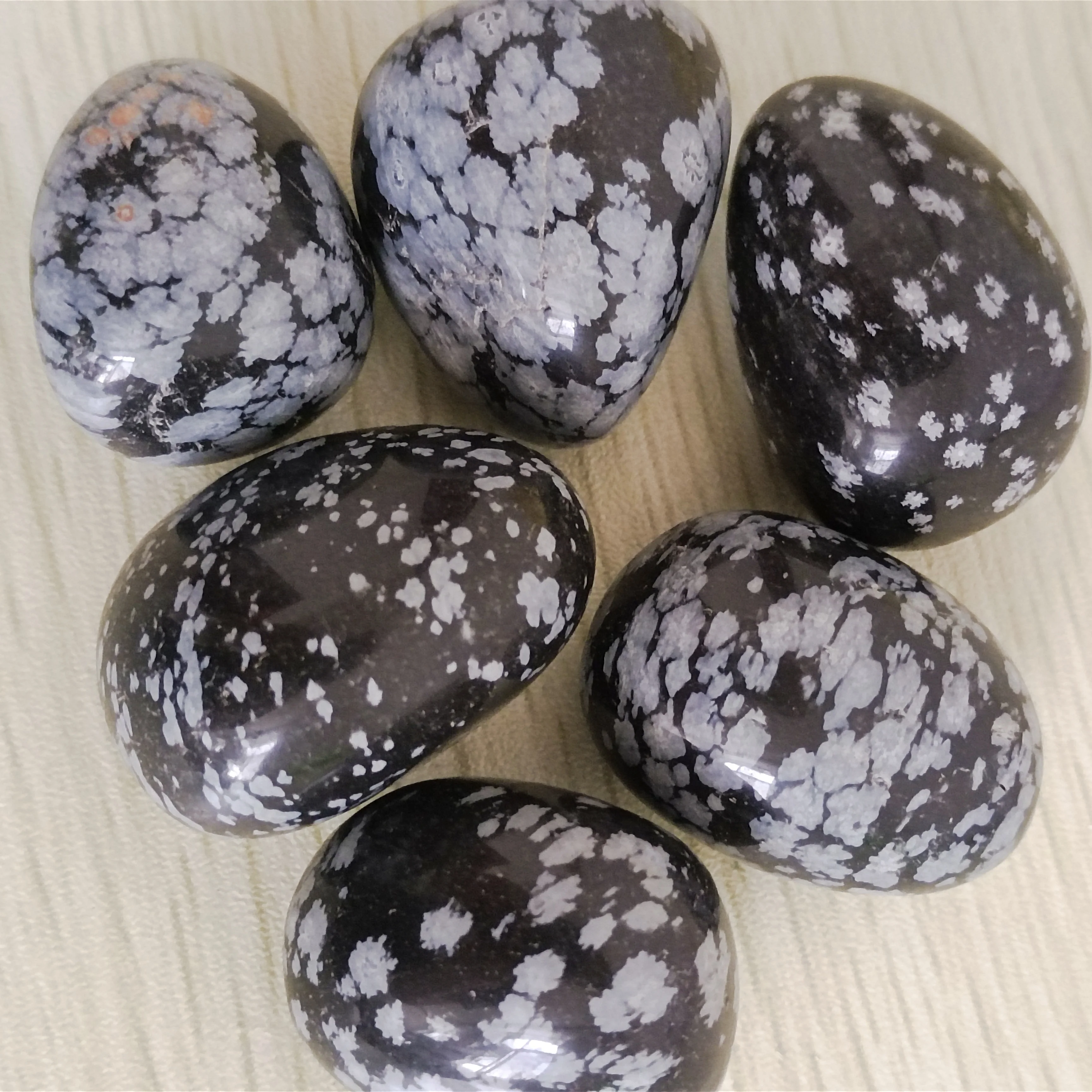 

120g Natural Stone Snowflake Obsidian Rolling Stone Pick For Making