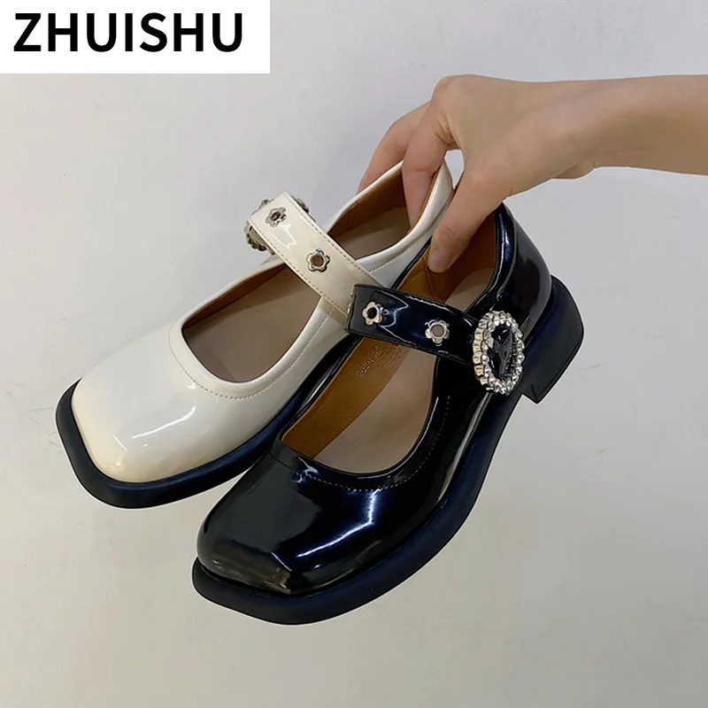 

Туфли женские на платформе и низком каблуке, с кристаллами