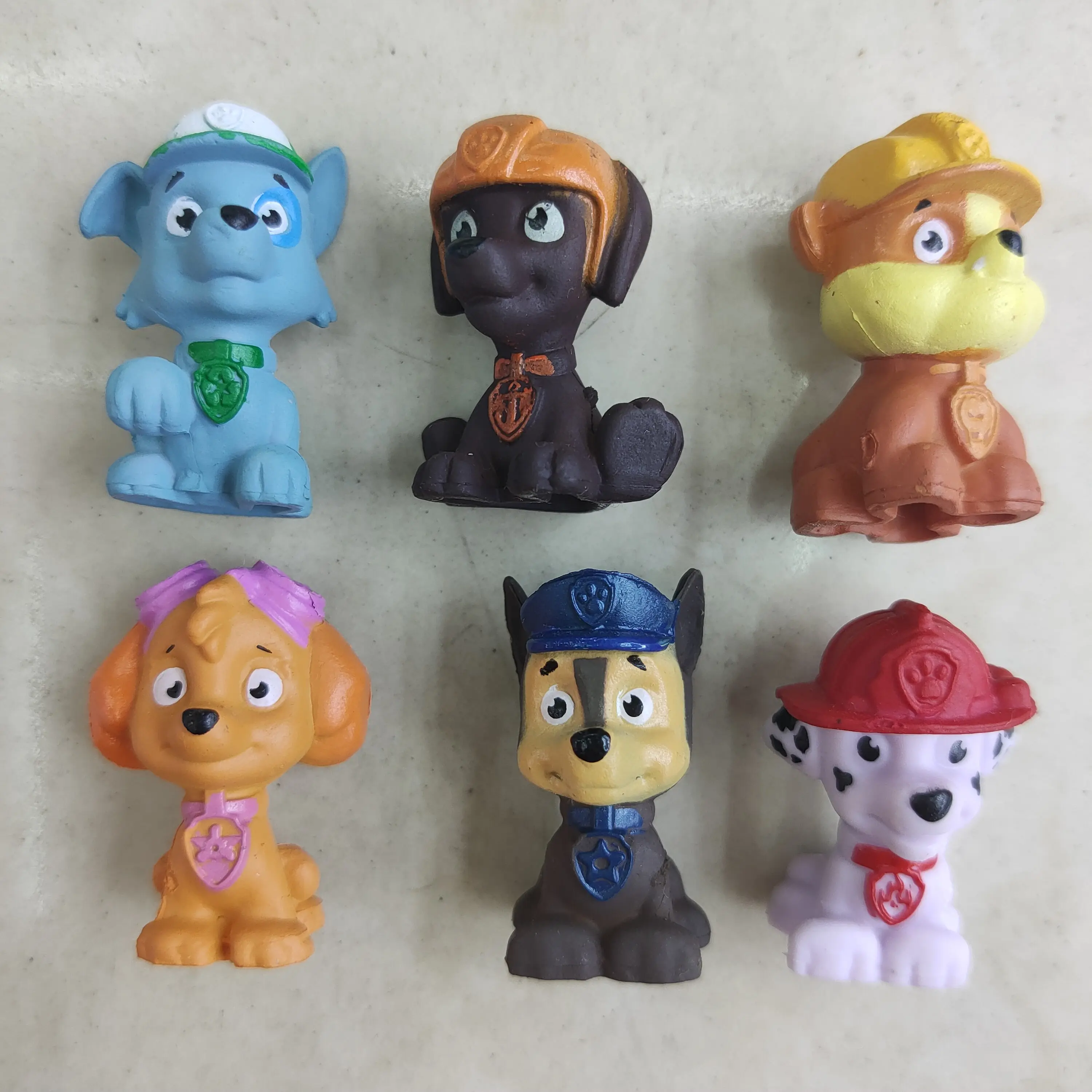 Фигурки игрушечные разных моделей собак Аниме фигурки экшн капсульные игрушки
