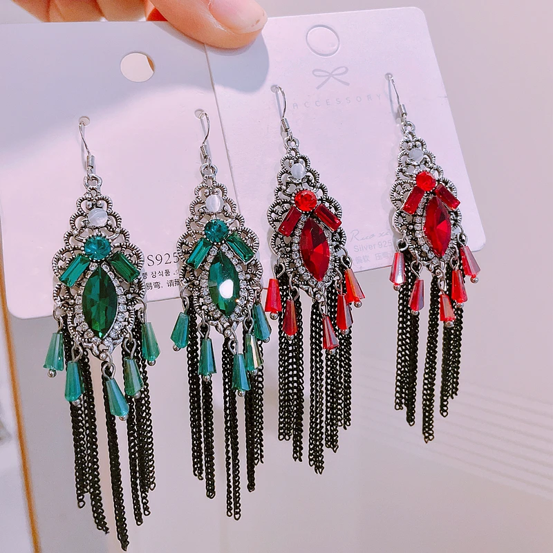 ΠΠ΅Π½ΡΠΊΠΈΠ΅ Π΄Π»ΠΈΠ½Π½ΡΠ΅ ΡΠ΅ΡΡΠ³ΠΈ-ΠΊΠΈΡΡΠΎΡΠΊΠΈ Π² ΡΡΠ½ΠΈΡΠ΅ΡΠΊΠΎΠΌ ΡΡΠΈΠ»Π΅ ΠΠ΅Π½ΡΠΊΠΈΠ΅ Π΄Π»ΠΈΠ½Π½ΡΠ΅ ΡΠ΅ΡΡΠ³ΠΈ-ΠΊΠΈΡΡΠΎΡΠΊΠΈ Π² ΡΡΠ½ΠΈΡΠ΅ΡΠΊΠΎΠΌ ΡΡΠΈΠ»Π΅