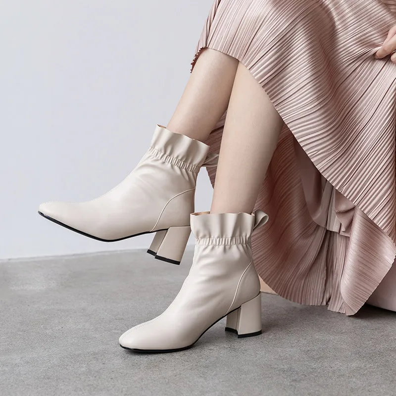 

MoonMeek 2020 Big size 33-43 2020 winter ankle boots comfortable soft leather ladies shoes thick high heels fashion fold boots