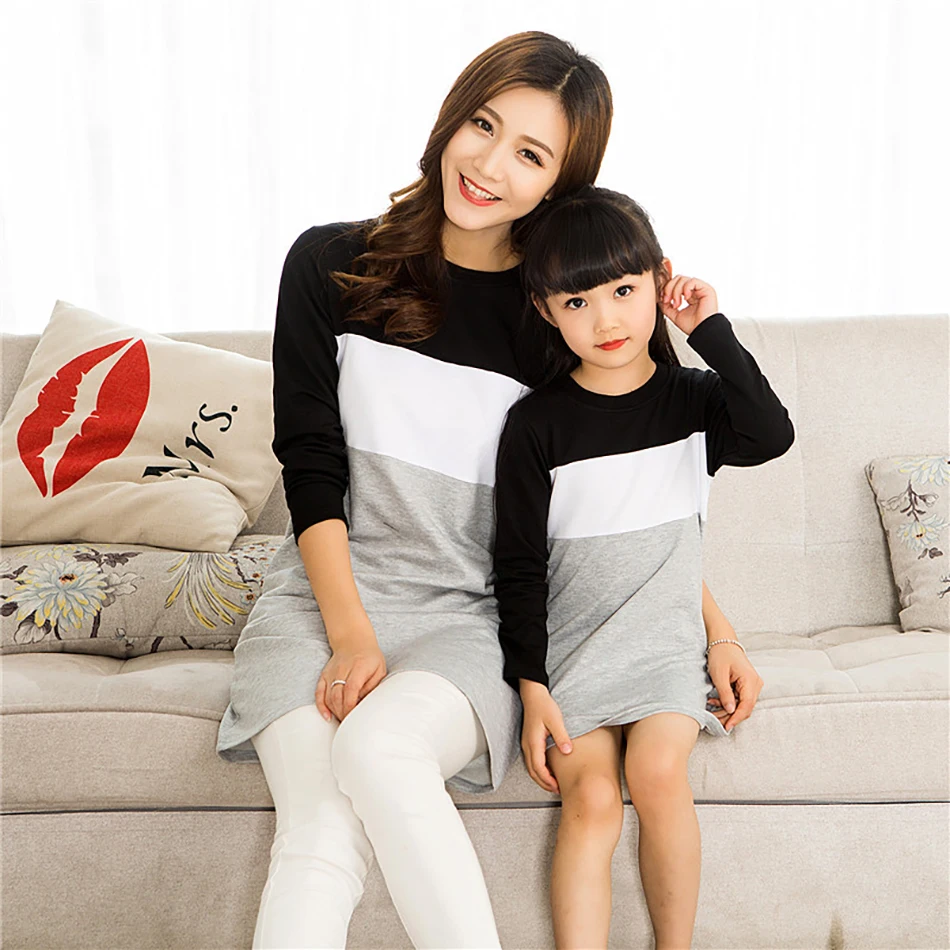 Family pajamas Look Mother and Daughter Matching Clothes 2 Colors Patchwork stripe Family Hooides Family Matching Clothes