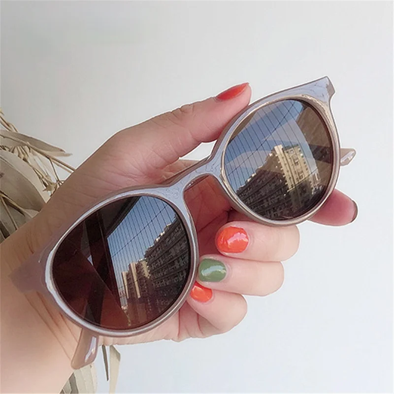 

Small Round Sunglasses Women fashion Brand Designer Vintage Sun Glasses Ladies Shades Eyewear Mirror