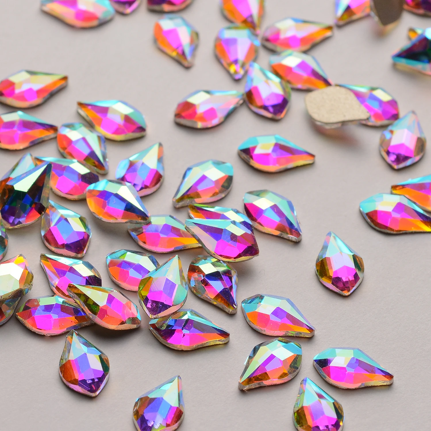 Maple leaves-6x10mm 30pcs Golden Back AB Color Flatbacks No-Hotfix Rhinestones CRYSTAL Nail Art Crystal Flat Back Rhinestones For Nails - Цвет: Maple leaves-6x10mm