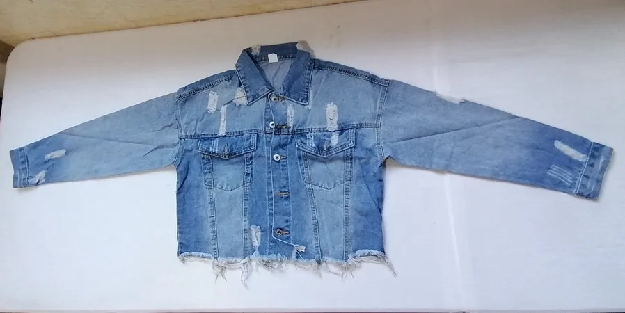 Короткая джинсовая куртка для женщин модель 2021 года в стиле бойфренда женские