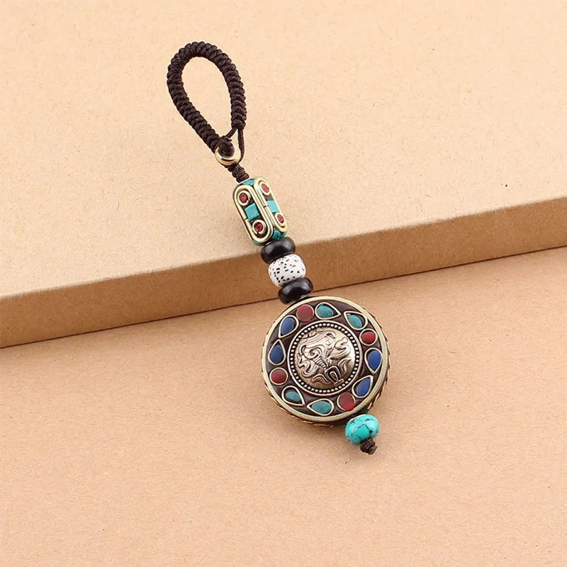 

Vintage Handmade Rope Car KeyChain Bag Charm Pendant Keyring Ethnic Nepal Key Chain For Women Tibetan Buddhist Ancient Jewelry