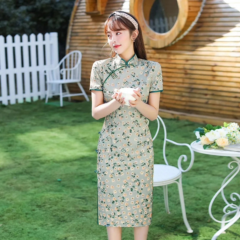 

Платье-Ципао женское атласное с коротким рукавом и пуговицами