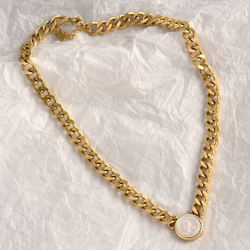

2021Titanium steel Meiren thick chain and clavicle chain Fashion, exaggeration and versatile neckchain in Europe and America