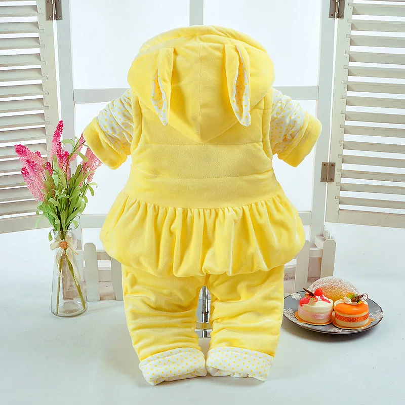 Комплект одежды для новорожденных, коллекция года, зимнее теплое вельветовое пальто с капюшоном и рисунком из мультфильма, жилет штаны, комплект из 3 предметов для маленьких девочек Одежда для младенцев