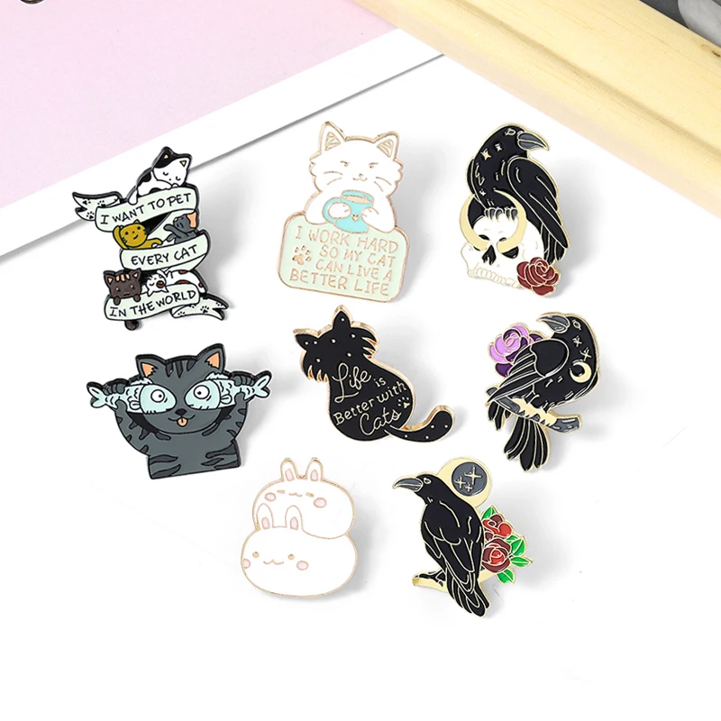 Милый Кот ворона кролик эмалевые булавки Live is better с кошками баннеры письмо череп