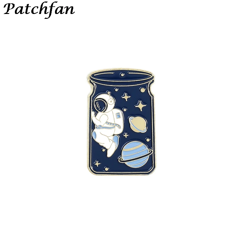 

A4073 Patchfan Space Travel Enamel Pin Astronauts Brooches Bag Clothes Lapel Pin Space Badge for kids Jewelry Gift