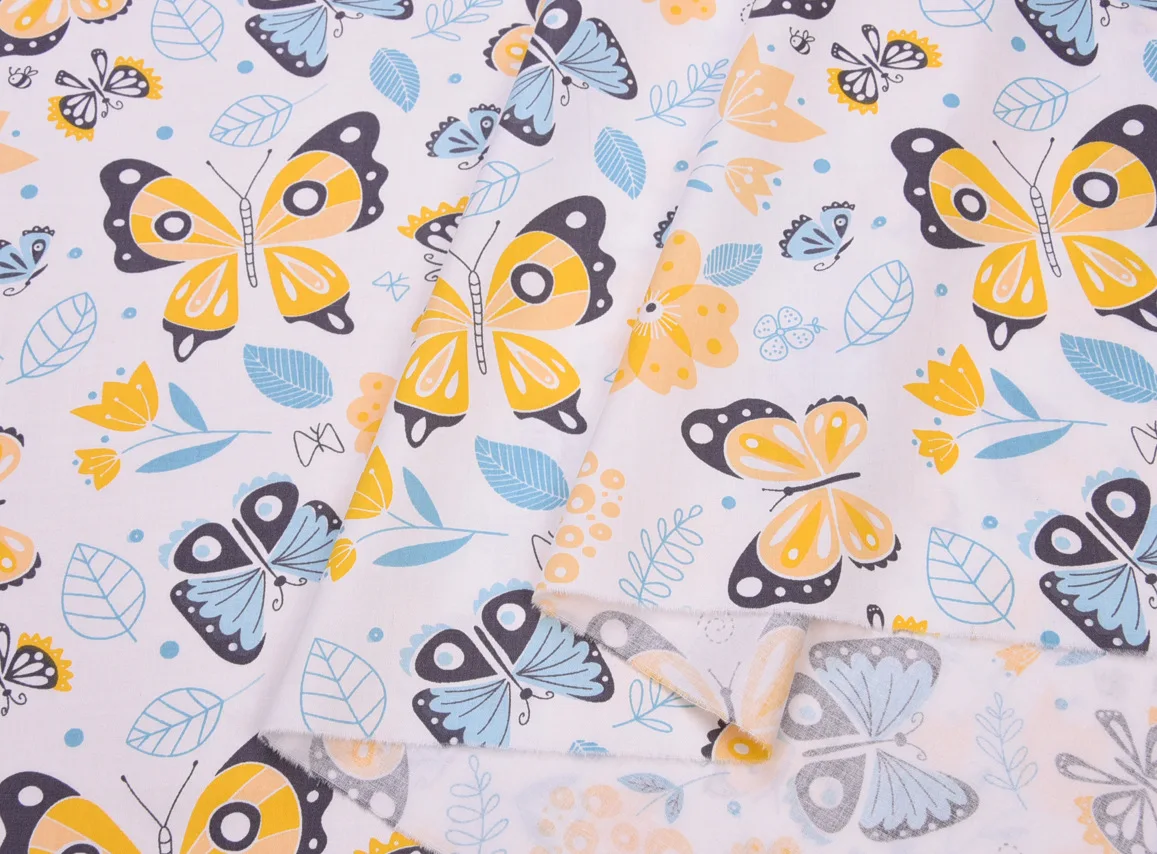 Симпатичная саржевая хлопковая ткань с геометрическим принтом и розовыми