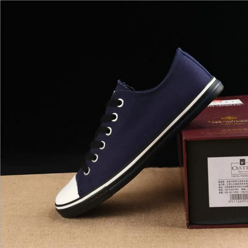 

New fashion Boys casual flats shoes Men lace up walking shoes canvas shoes Male solid Black White Red sneakers shoes