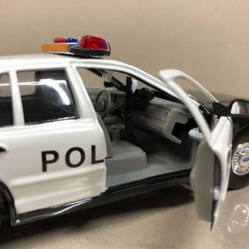 WELLY 1/24 масштабная модель автомобиля игрушки полиция Ver. 1999 Ford Crown Victoria автомобиль из литого металла модель игрушки для подарка/коллекции/детей