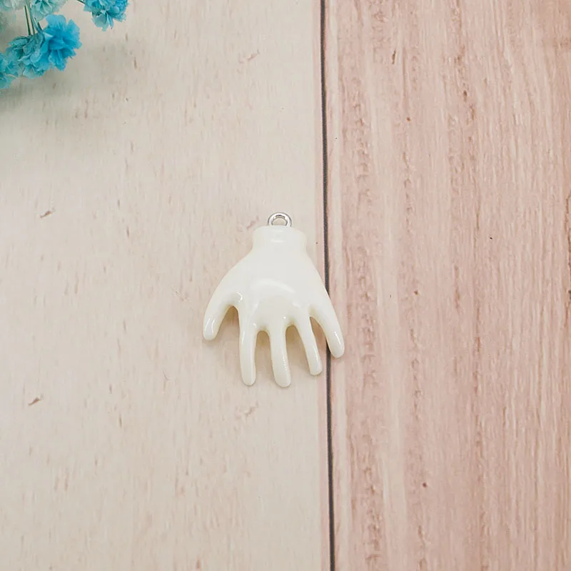 

10PCS/lot Angel Palm Halloween Creepy Jewelry Punk Hand Resin Crafts for DIY Making Gothic Necklace Earring Pendants