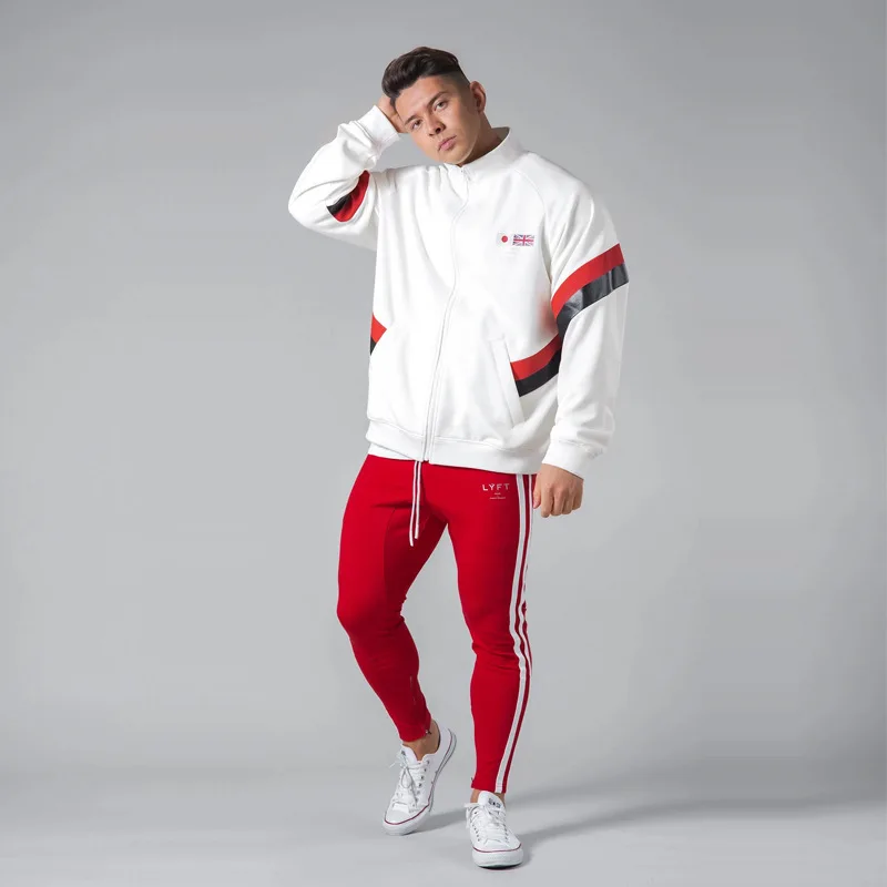 

LYFT muscle brothers autumn new sports fitness leisure pure cotton stretch zipper cardigan hooded printed sweater tide