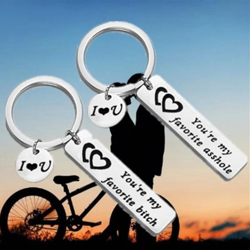 

Heart-Shaped Letter Pattern Square Pendant Key Chain Couple Jewelry New Fashion Metal Keychain Accessories Party Gift