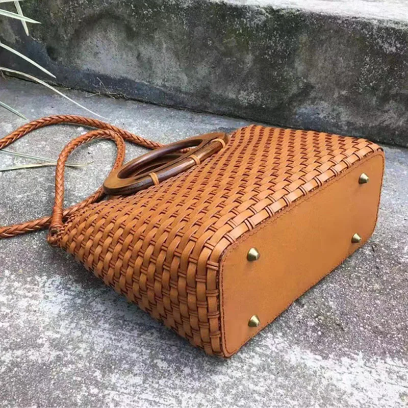 

2021 New leather hand-woven bag ethnic style one-shoulder messenger handbag High Quality Famous Brand Designer Handbags