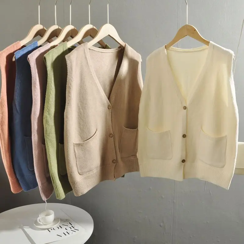 

Новинка, пуловер с V-образным вырезом для девочек, жилет, свитер, осенне-зимние черные вязаные женские свитера, жилет, теплый свитер без рукав...