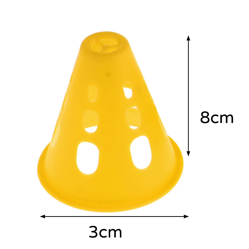 

Small Marking Cones with Holes Marking Cone Training Aid Suitable for Sport Game Sports Training Tool