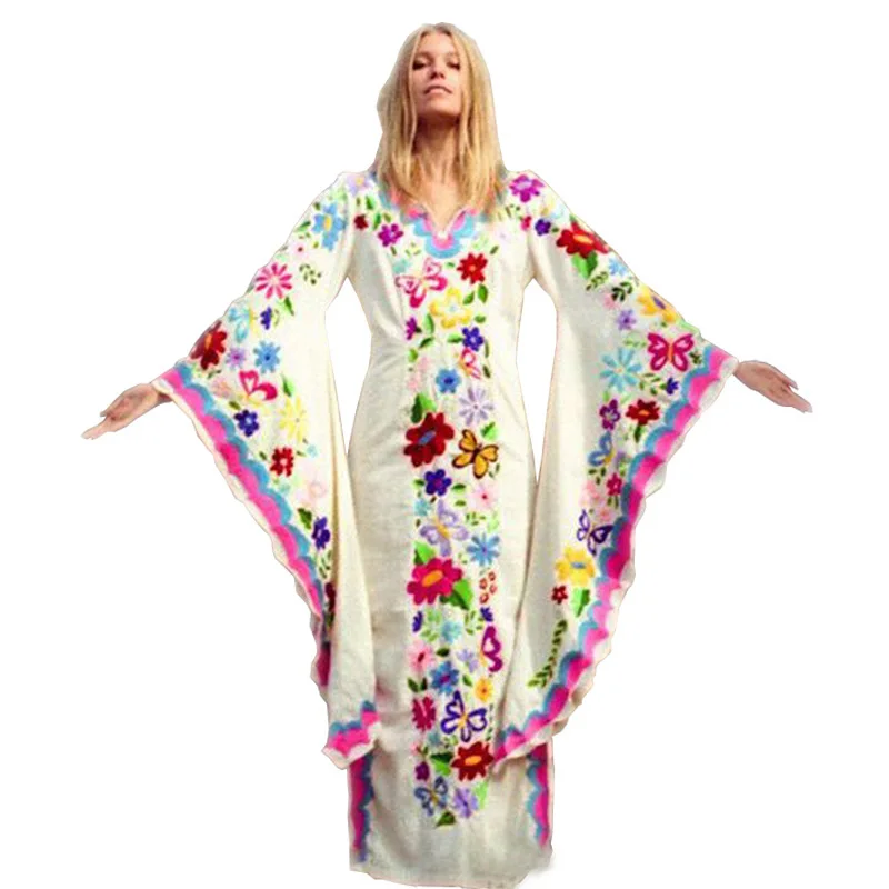 Летнее богемное платье с длинным рукавом в этническом стиле принтом белое