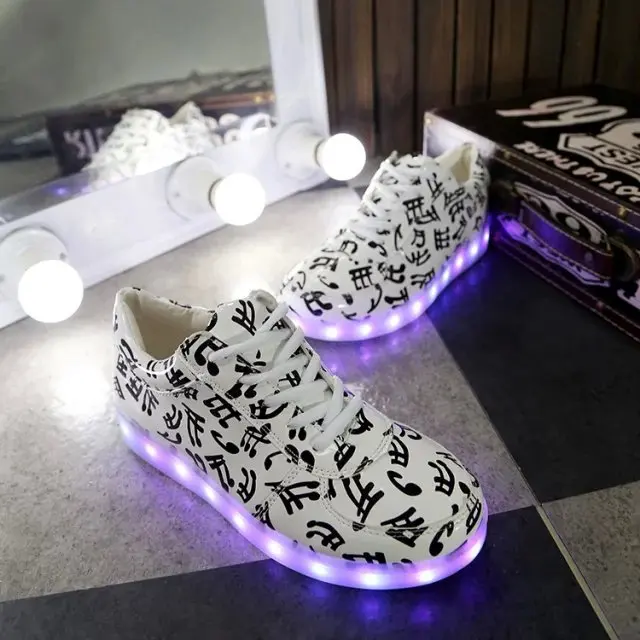 Модные светящиеся кроссовки с USB-зарядкой для мужчин и женщин светодиодная обувь
